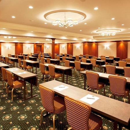 Ann Arbor Regent Hotel And Suites Экстерьер фото