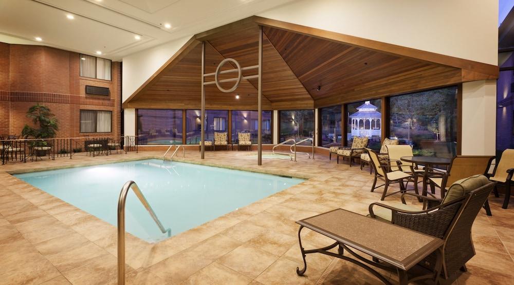 Ann Arbor Regent Hotel And Suites Экстерьер фото