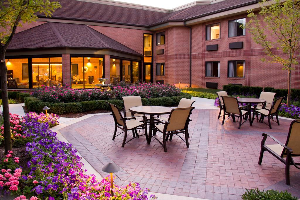 Ann Arbor Regent Hotel And Suites Экстерьер фото